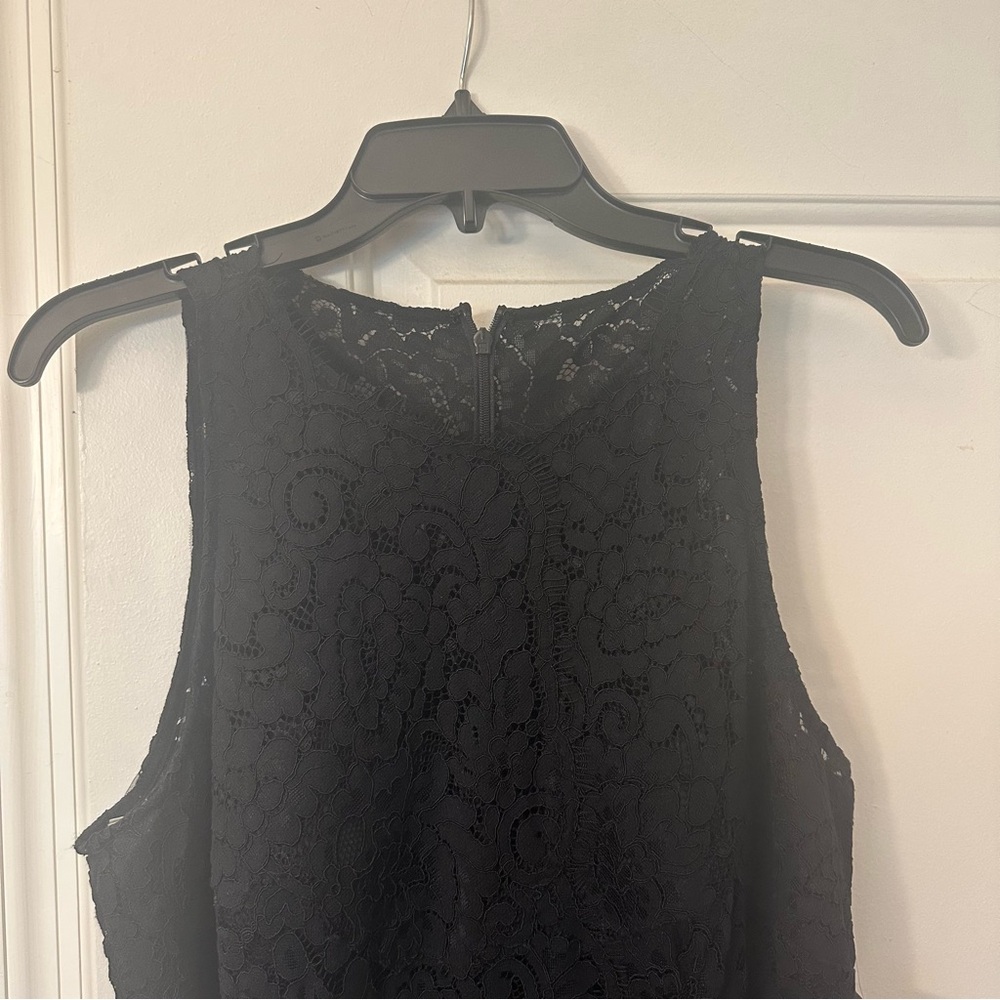 Elegant Black Lace Sleeveless Dress
